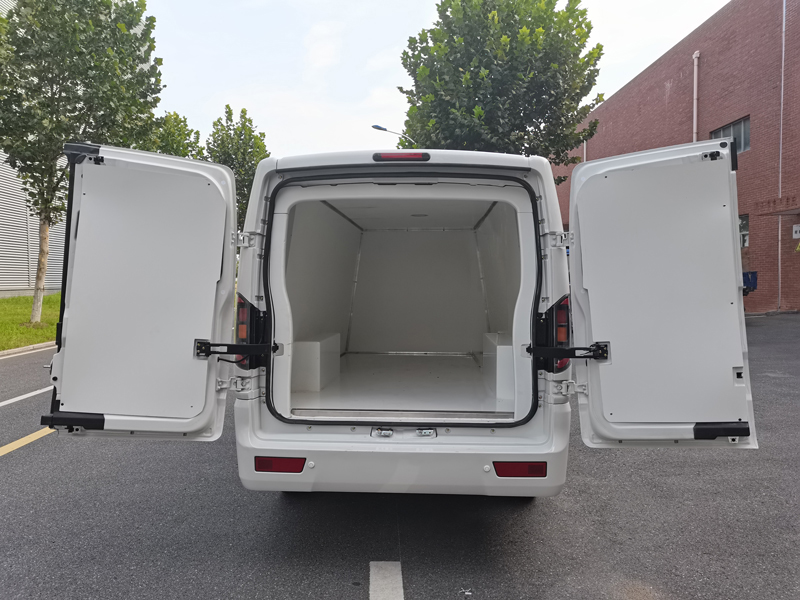 江淮牌HFC5030XXYEV9W純電動廂式運輸車公告圖片