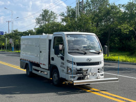 纯电动路面养护车