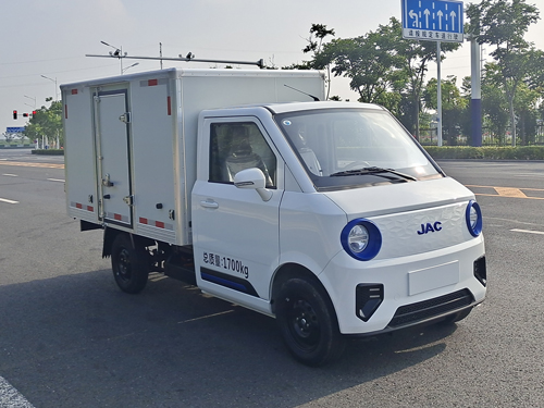 江淮牌HFC5020XXYEV1純電動(dòng)廂式運(yùn)輸車公告圖片