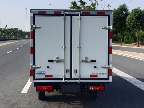 江淮牌HFC5020XXYEV1純電動(dòng)廂式運(yùn)輸車公告圖片