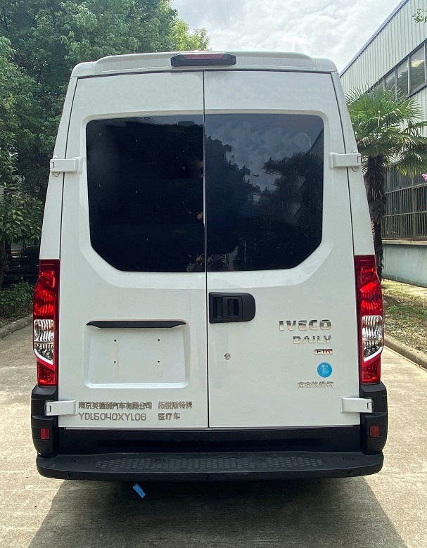 拓銳斯特牌YDL5040XYL06醫(yī)療車公告圖片