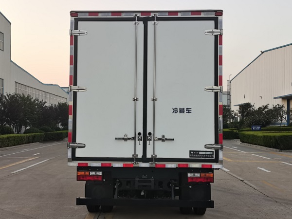 燕臺牌YTQ5043XLCKJPHEV331插電式混合動力冷藏車公告圖片