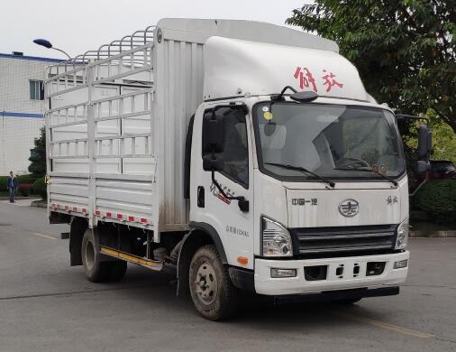 解放牌CA5110CCYP40K59L2E6A84倉(cāng)柵式運(yùn)輸車(chē)公告圖片