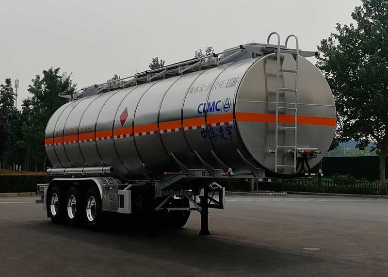 凌宇牌10.7米33吨3轴易燃液体罐式运输半挂车(CLY9405GRYC3)