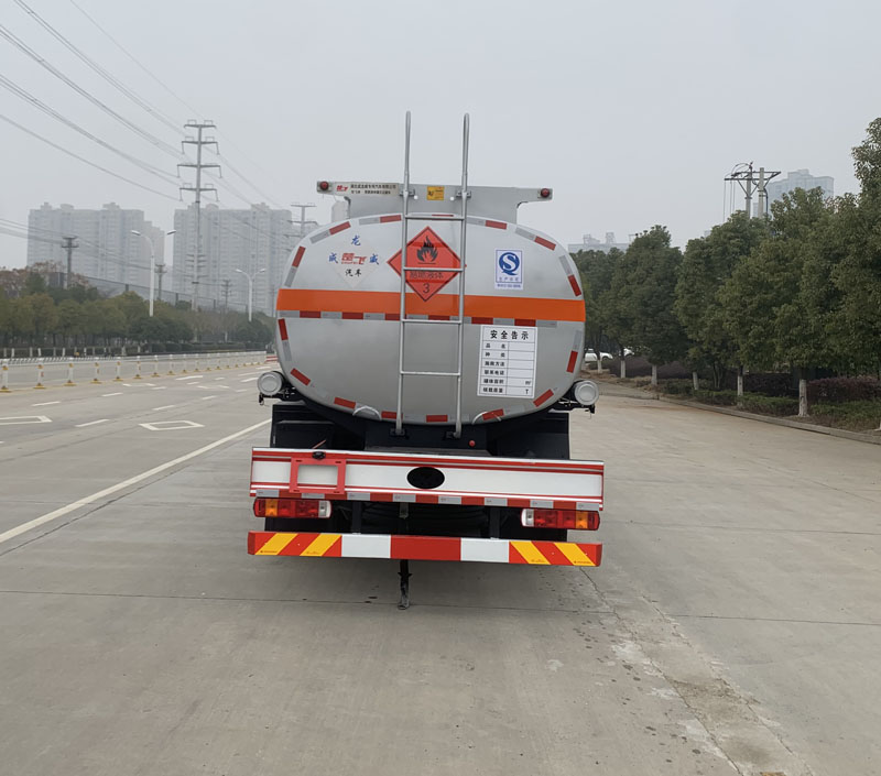 楚飞牌CLQ5260GRY6ZZ易燃液体罐式运输车公告图片