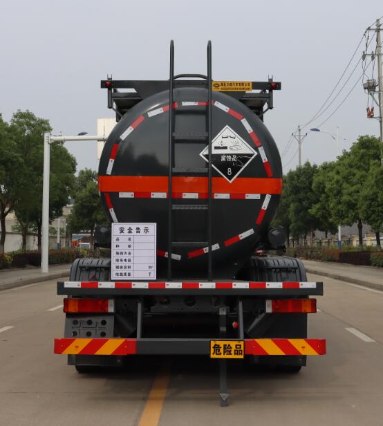 中汽力威牌HLW5320GFWEQ6腐蚀性物品罐式运输车公告图片