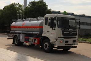 运油车