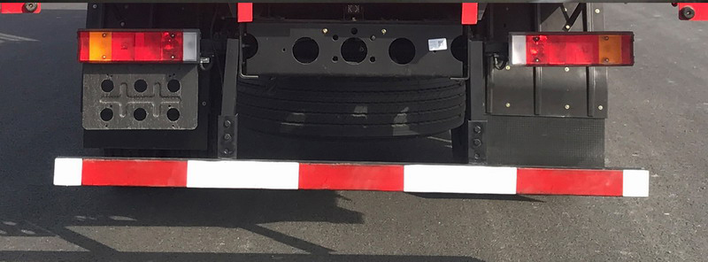 東風牌EQ5140JSQL6D11隨車起重運輸車公告圖片