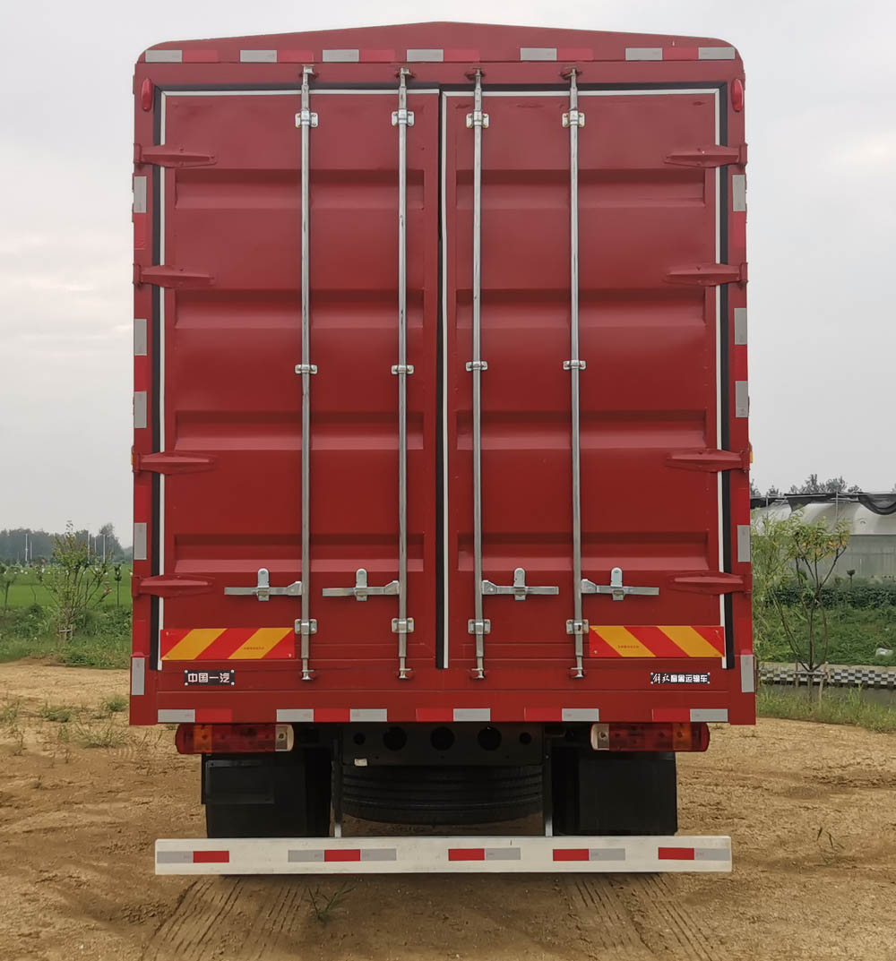 解放牌CA5180CCQP28K1L4E6畜禽運(yùn)輸車公告圖片