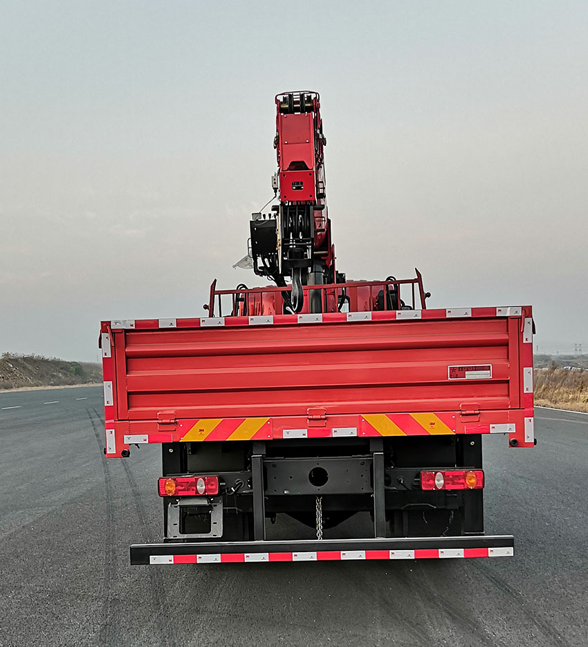 大運牌DYQ5162JSQD6AB隨車起重運輸車公告圖片