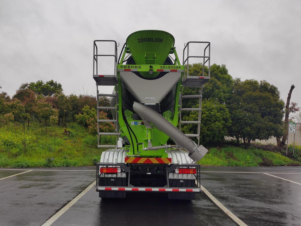 中聯(lián)牌ZLJ5310GJBJWF混凝土攪拌運(yùn)輸車公告圖片