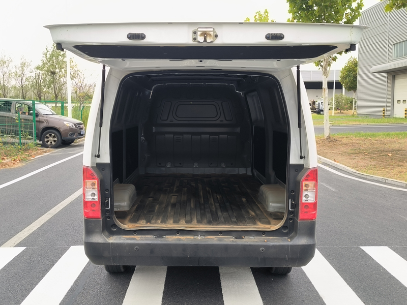 江淮牌HFC5030XXYEV1W純電動廂式運(yùn)輸車公告圖片