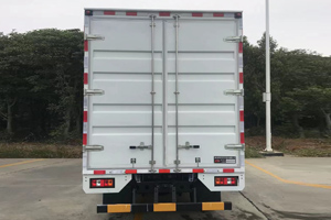 楚風(fēng)牌HQG5043XXYEV17純電動(dòng)廂式運(yùn)輸車(chē)公告圖片