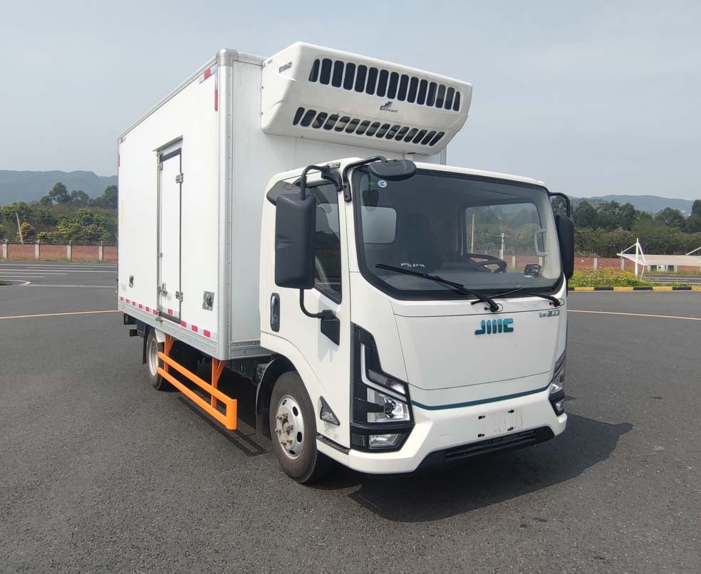 江鈴牌JX5044XLCTGD2BEV純電動(dòng)冷藏車(chē)公告圖片