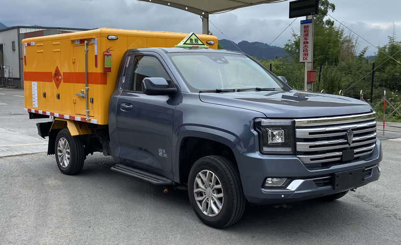 江鈴江特牌JMT5034XQYXYF6爆破器材運(yùn)輸車公告圖片