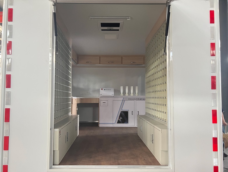 程力重工牌CLH5040XYLN6醫(yī)療車公告圖片