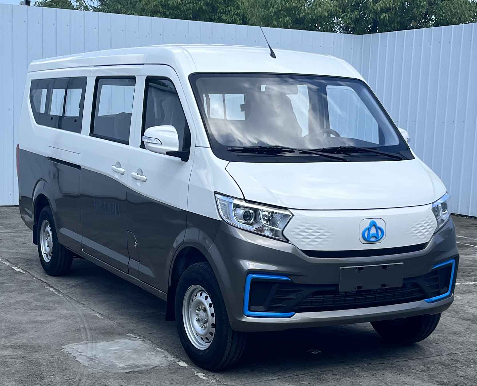长安牌SC6480PQ6B1BEV纯电动多用途乘用车图片