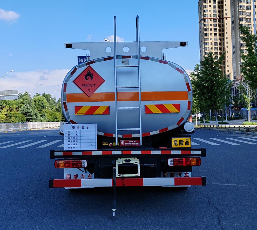 專威牌HTW5180GJYZK6Q加油車公告圖片