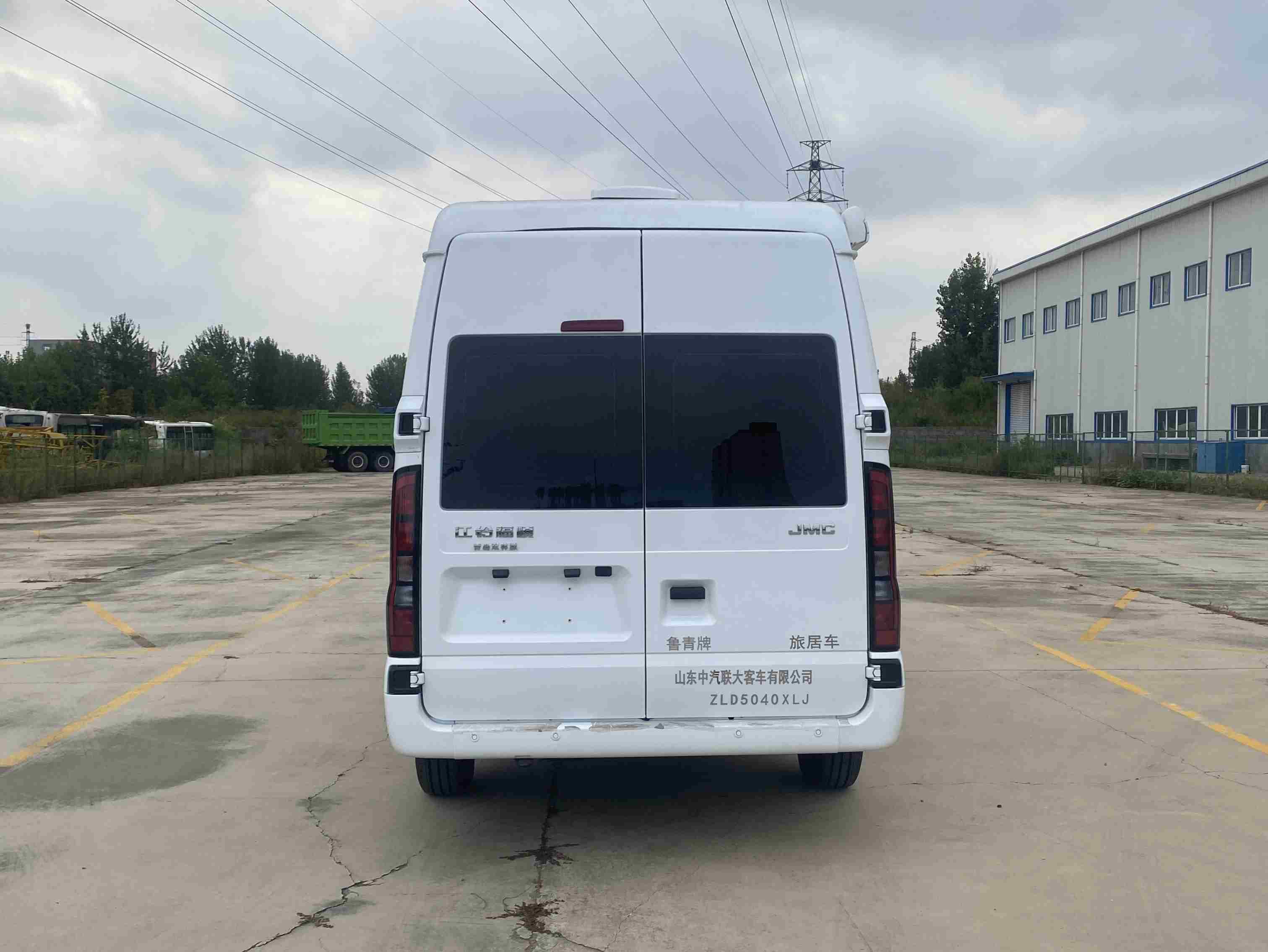 魯青牌ZLD5040XLJ旅居車公告圖片