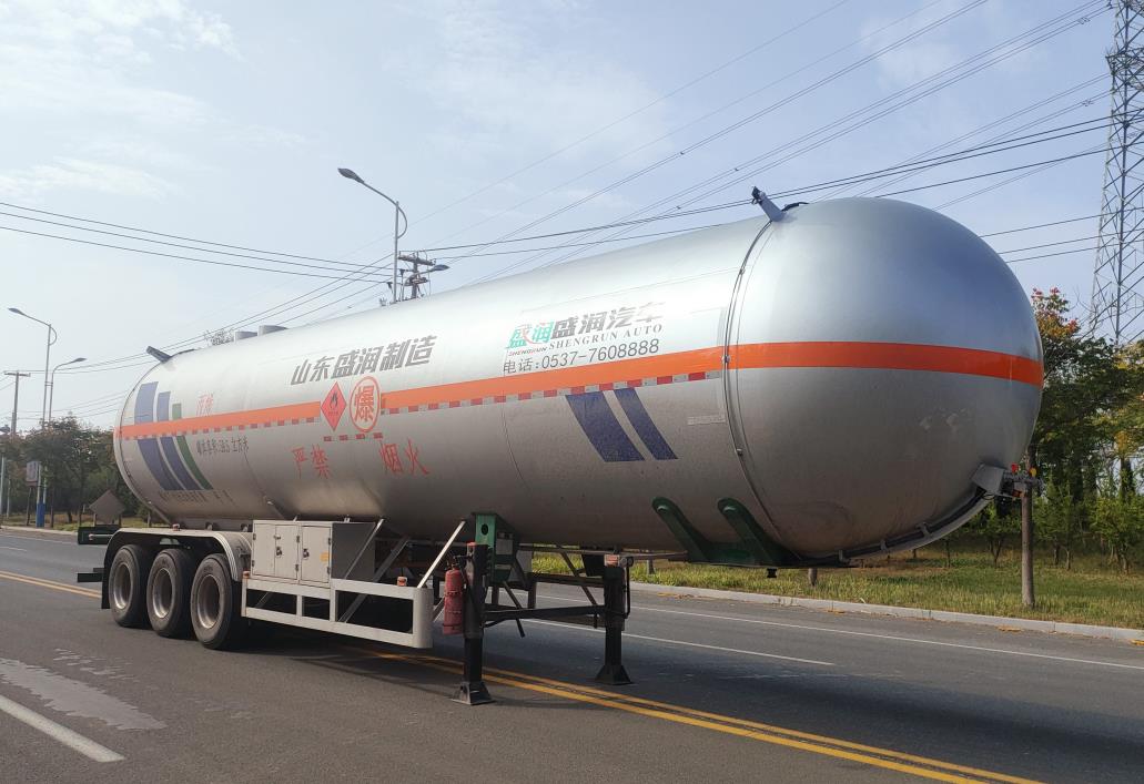 盛润牌13.3米25.6吨3轴液化气体运输半挂车(SKW9400GYQ1)
