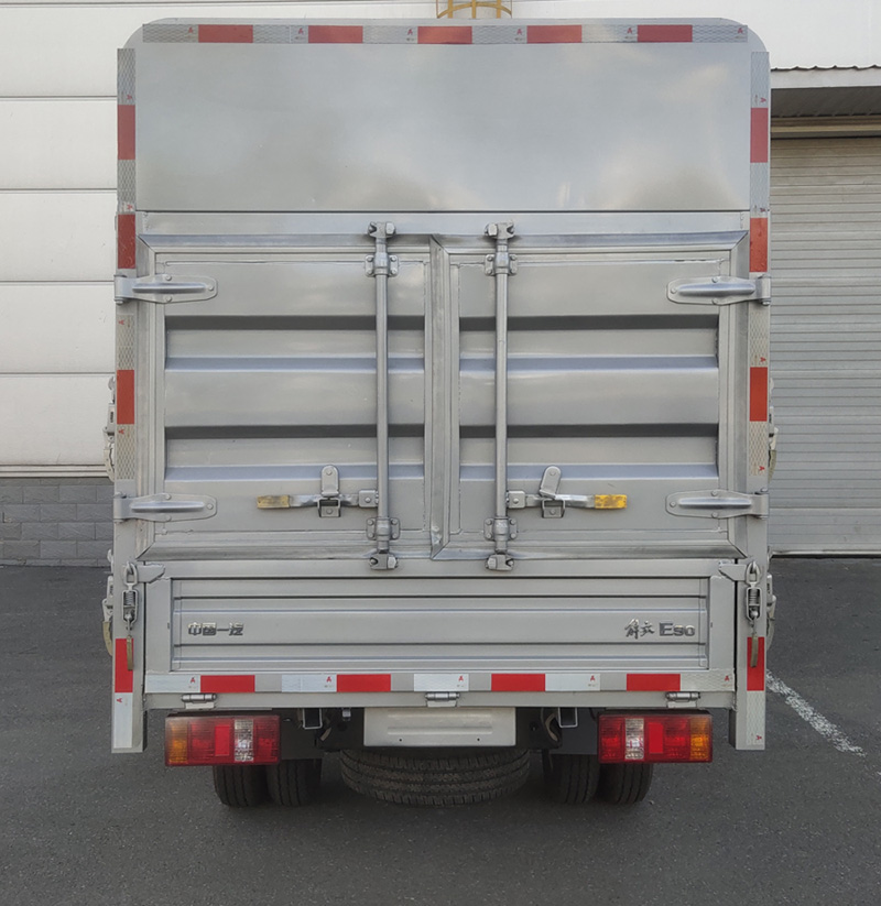 解放牌CA5035CCYBEV21純電動(dòng)倉柵式運(yùn)輸車公告圖片