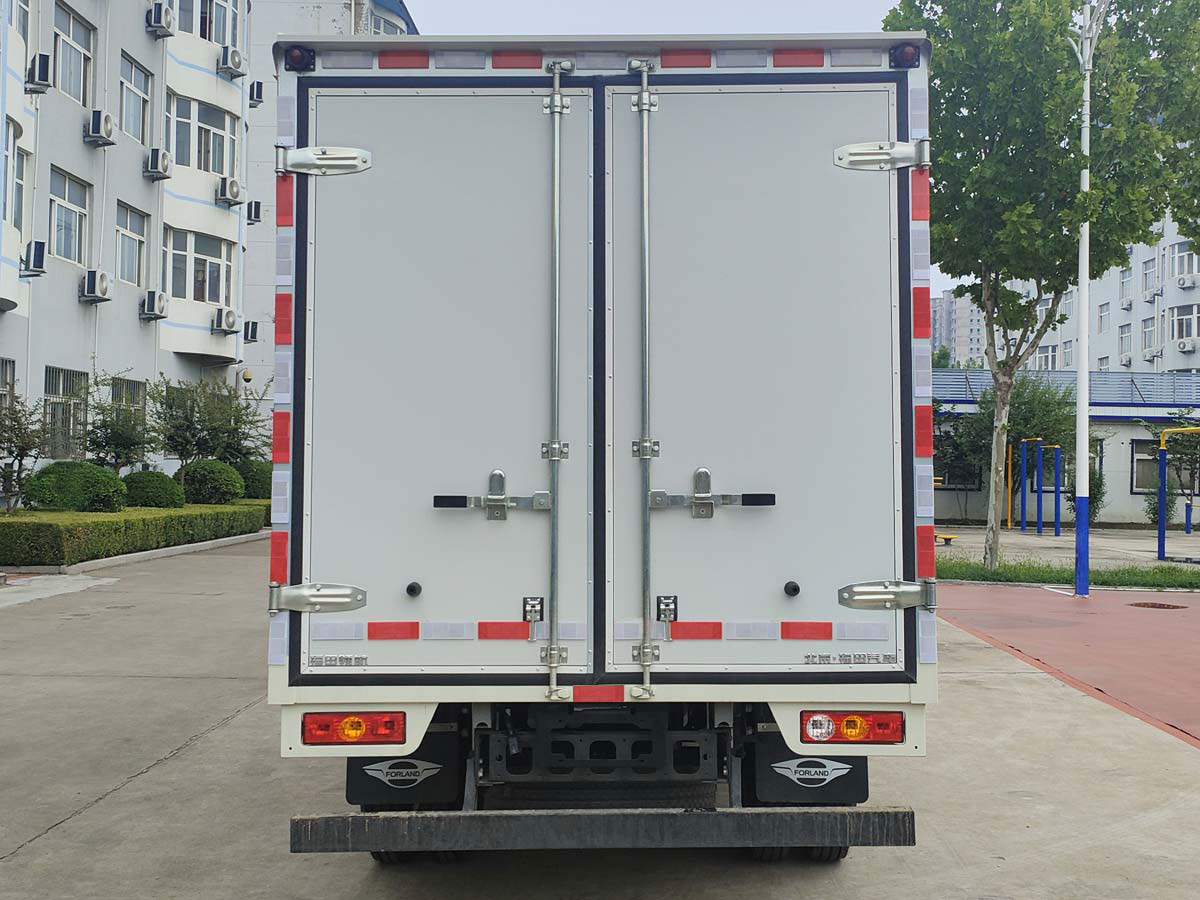 福田牌BJ5045XXY9JBA-58廂式運輸車公告圖片