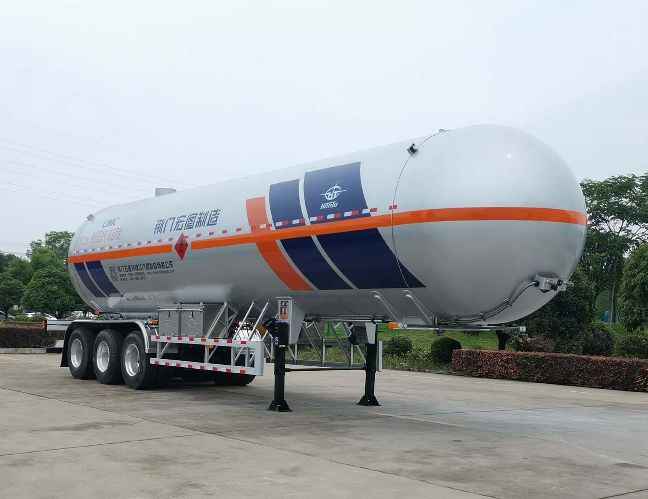 宏图牌13.4米25.5吨3轴液化气体运输半挂车(HT9409GYQA6)