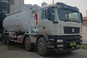 宏大牌QLC5314GXY4吸引压送车