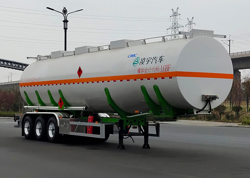 凌宇牌12.7米34吨3轴铝合金易燃液体罐式运输半挂车(CLY9402GRY52)
