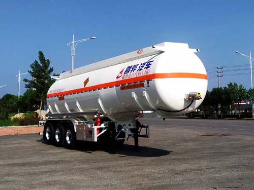 昌骅牌10.8米33.6吨3轴氧化性物品罐式运输半挂车(HCH9406GYW35)