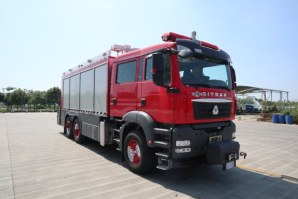 润泰牌RT5250TXFHJ90/C6化学救援消防车