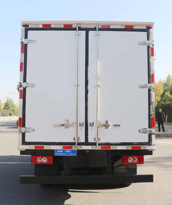 縱昂牌CLT5041XLCBJ6冷藏車公告圖片