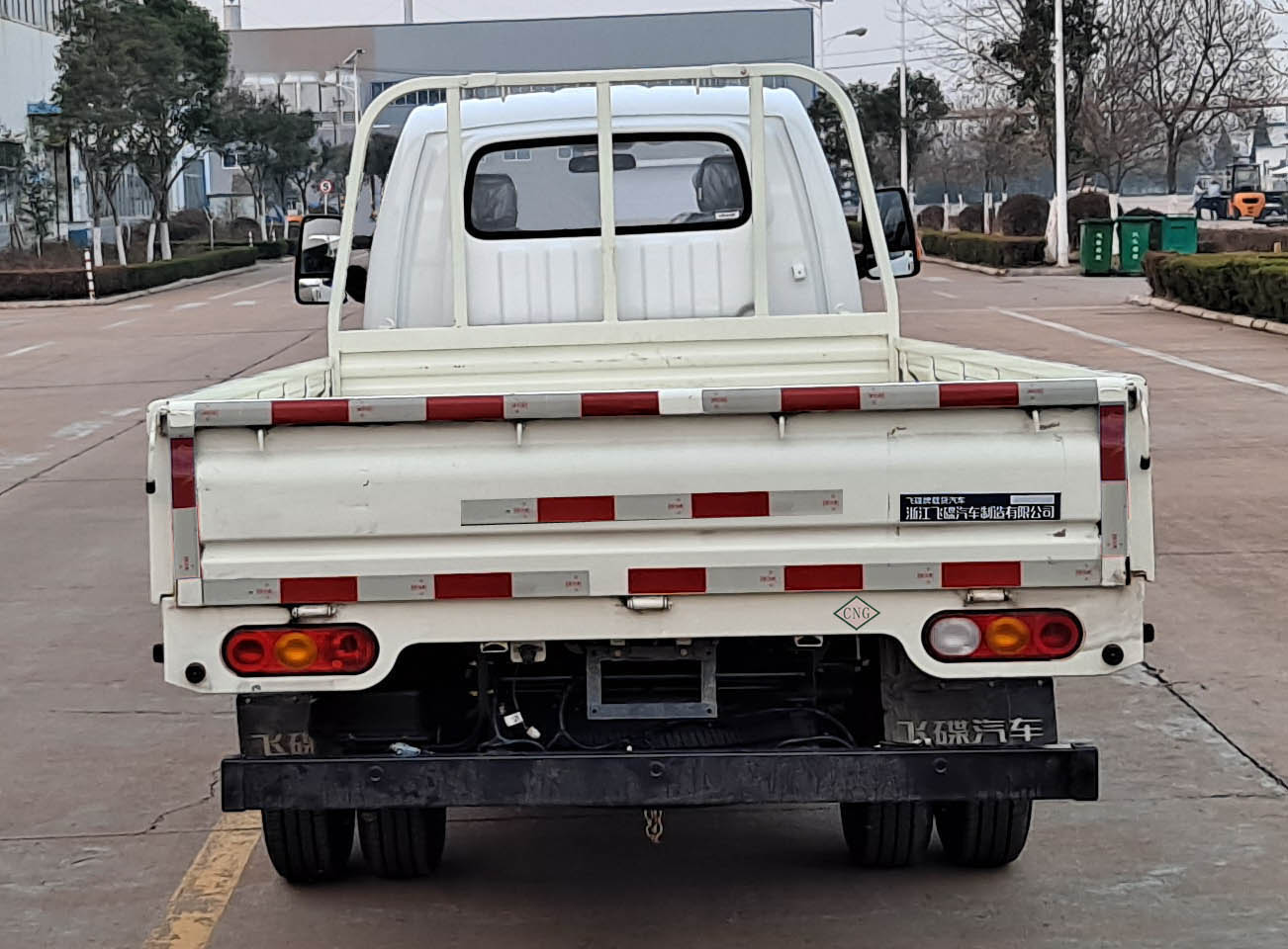 FD1038D66K6-NG2 飞碟牌121马力单桥CNG4.1米国六载货汽车图片