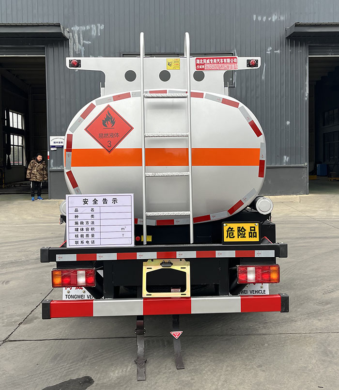 專威牌HTW5097GJYZZ6C加油車公告圖片