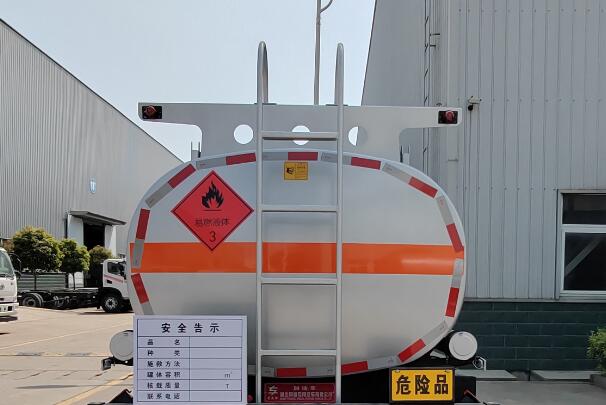 專威牌HTW5097GJYZZ6C加油車公告圖片