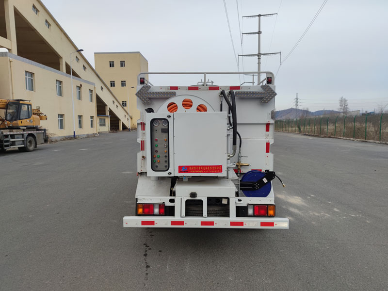 陸平機器牌LPC5070GQXBEV純電動下水道疏通清洗車公告圖片