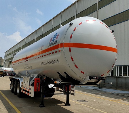 明欣牌11.8米29.4吨3轴易燃液体罐式运输半挂车(NMX9400GRYE)