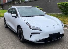 合创牌GAH7000BEVT0A型纯电动轿车