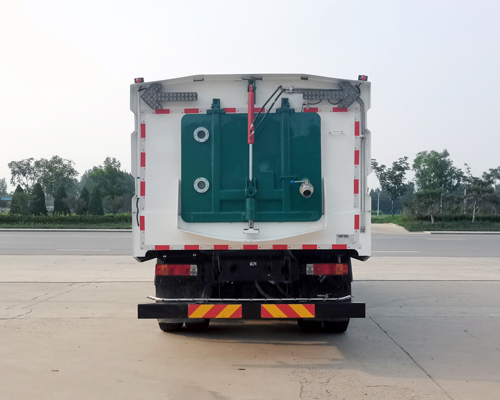 衡霸牌YYD5183TXSCBEV纯电动洗扫车公告图片