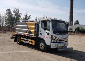 路面养护车