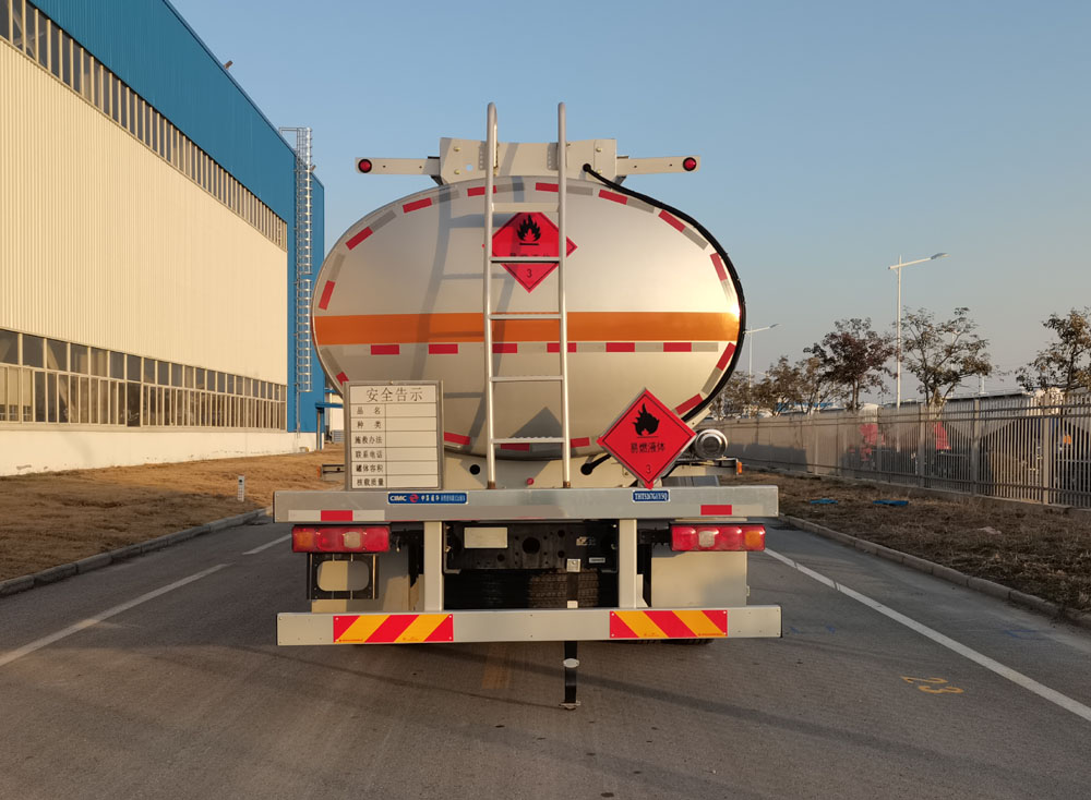 通华牌THT5267GRYSQ易燃液体罐式运输车公告图片