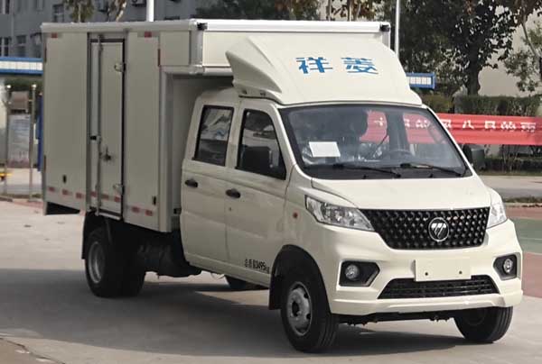 BJ5030XXY4AV8-40 福田牌厢式运输车图片