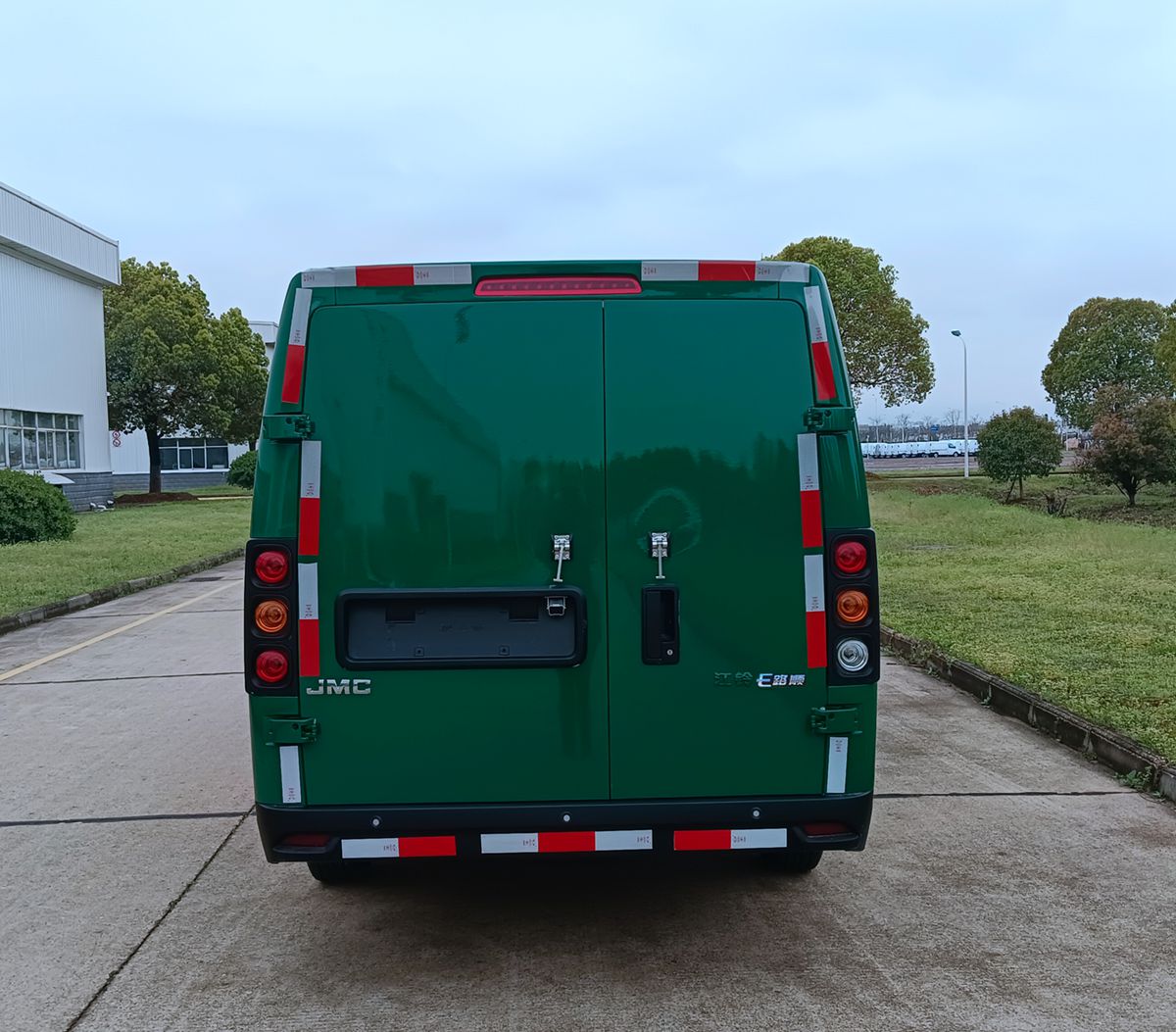 江鈴牌JX5039XYZTFABEV純電動(dòng)郵政車公告圖片