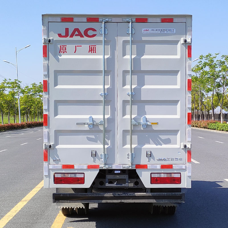 江淮牌HFC5041XXYP23K8B4QS廂式運(yùn)輸車(chē)公告圖片