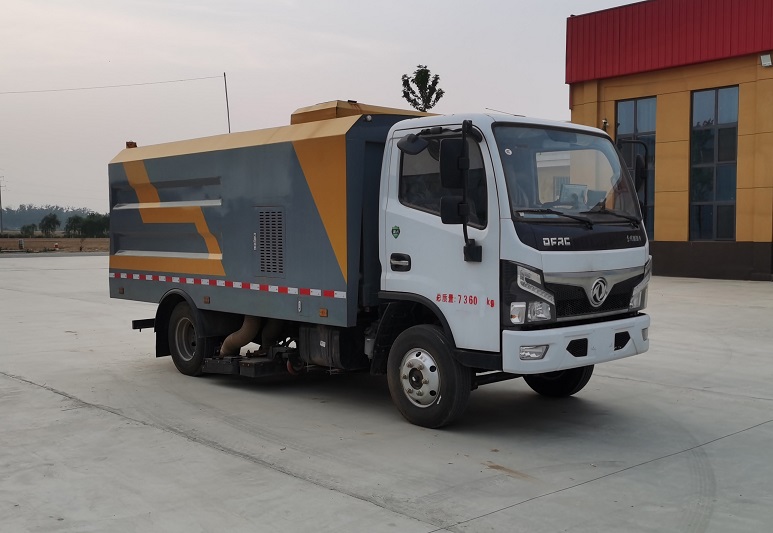 LZZ5070TXCEQ6型吸尘车图片