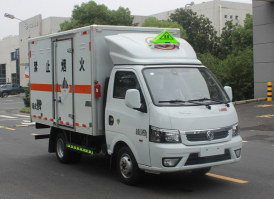 东风牌EQ5036XZW16QCACWXP杂项危险物品厢式运输车
