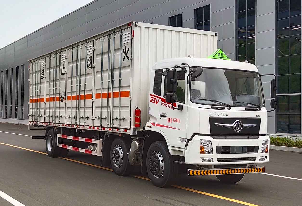 專致牌YZZ5263XFWDFV6腐蝕性物品廂式運(yùn)輸車公告圖片