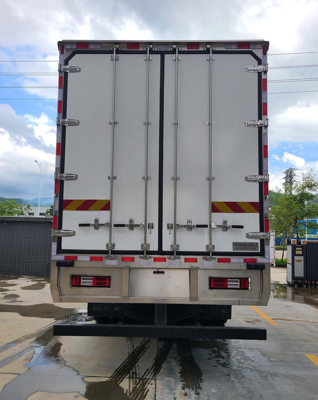 粵宇豐牌GEF5310TSCBJ6鮮活水產(chǎn)品運輸車公告圖片