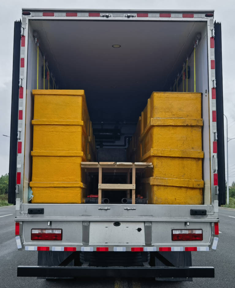 匯力威牌VVV5260TSCHFC6鮮活水產(chǎn)品運(yùn)輸車公告圖片