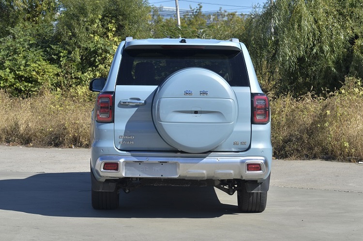 BJ2030V64MBSG 北京牌267马力单桥汽油国六越野乘用车图片